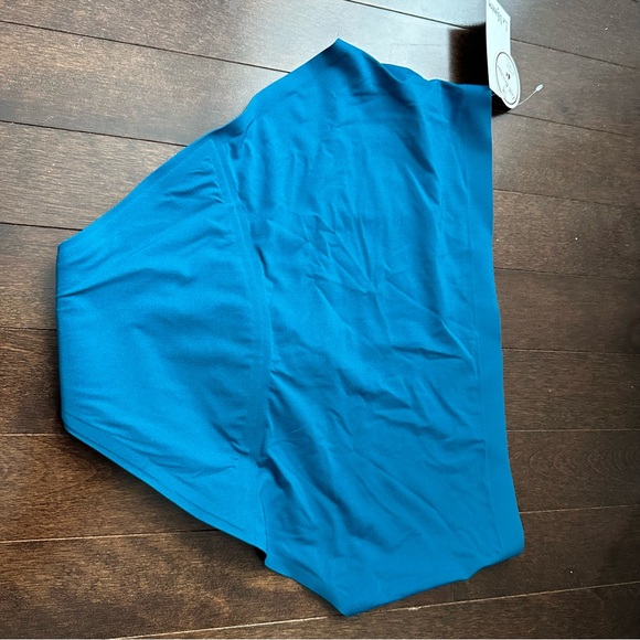 Le Mystere Period Panties 2 Pairs Bundle M & L - Picture 12 of 12